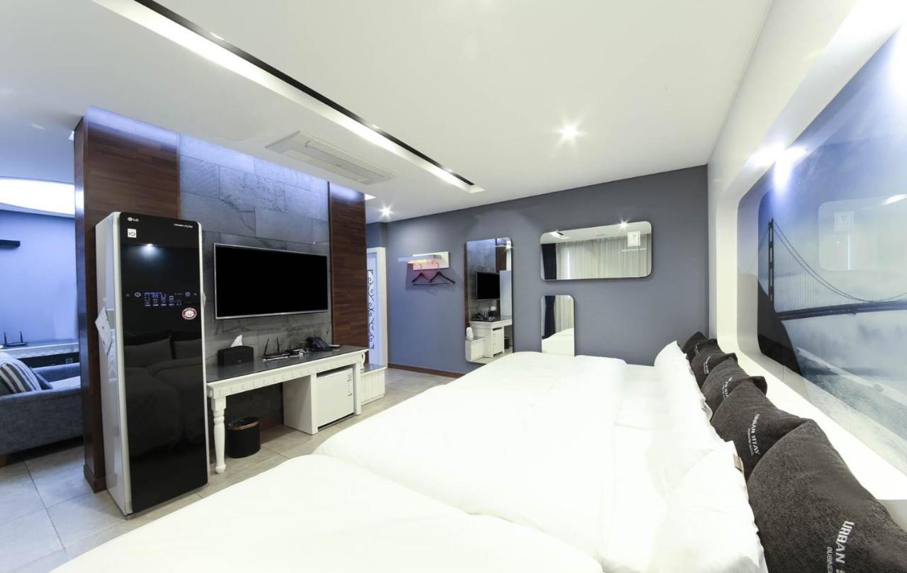 Urban Stay Hotel Gwangju Metropolitan City ภายนอก รูปภาพ
